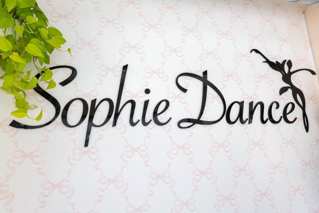 Images Sophie Dance West