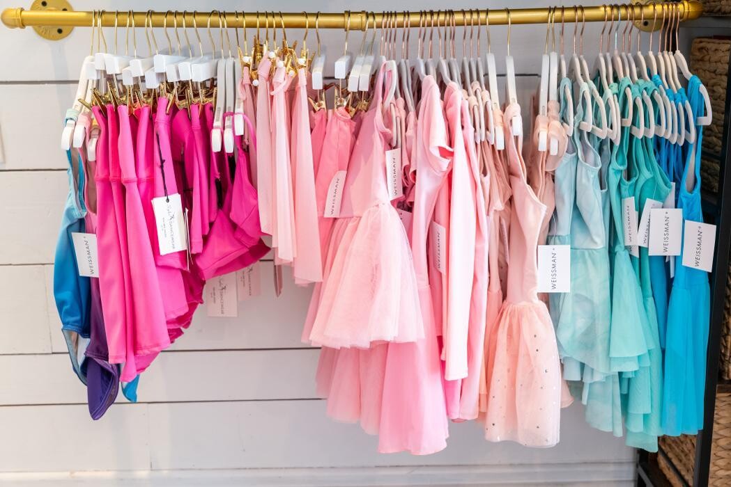 Images Sophie Dance West