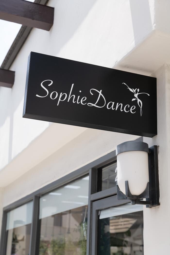 Images Sophie Dance West