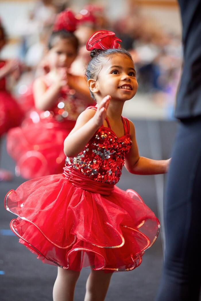 Images Sophie Dance West