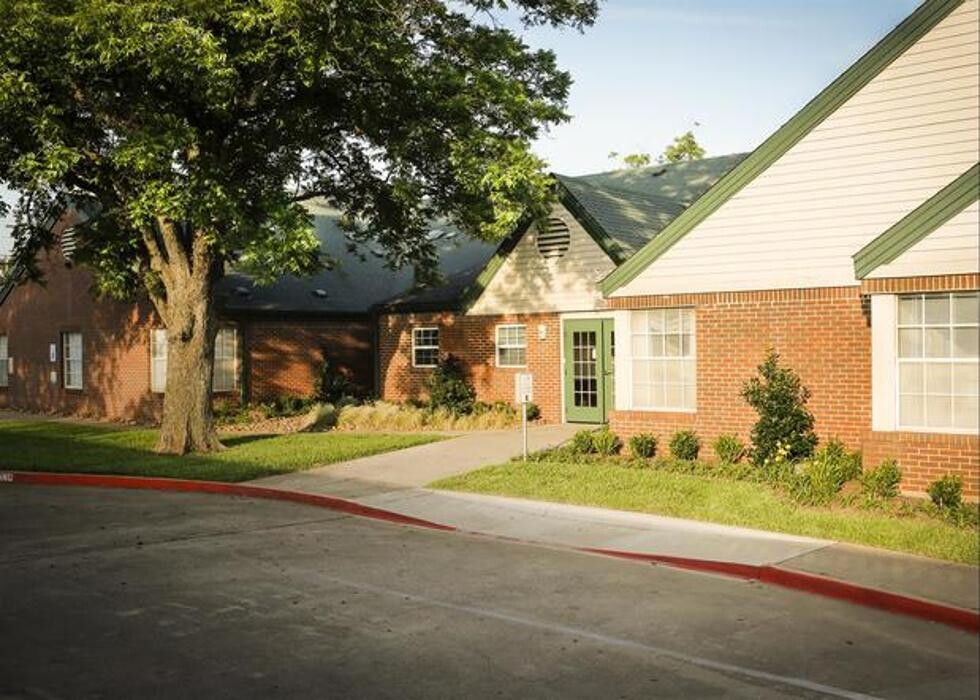 Images Bethesda Gardens Assisted Living Arlington