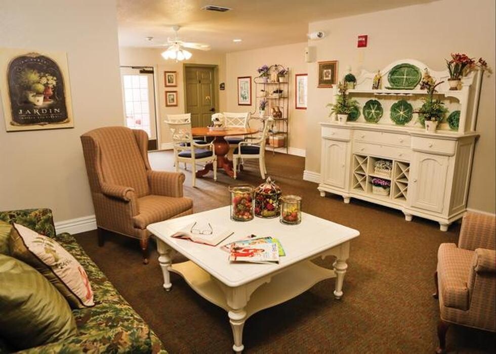 Images Bethesda Gardens Assisted Living Arlington