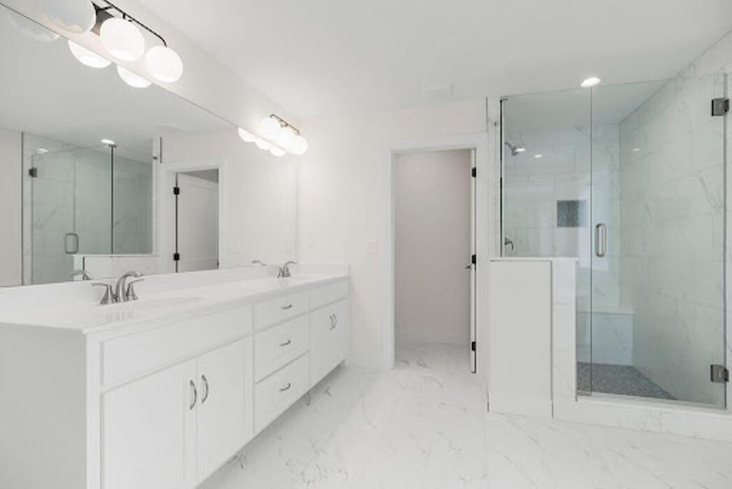 Images Brenn Luxury Homes