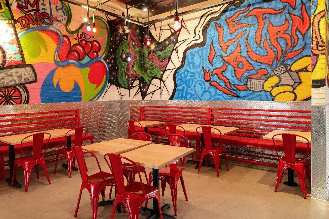 Images Dave's Hot Chicken