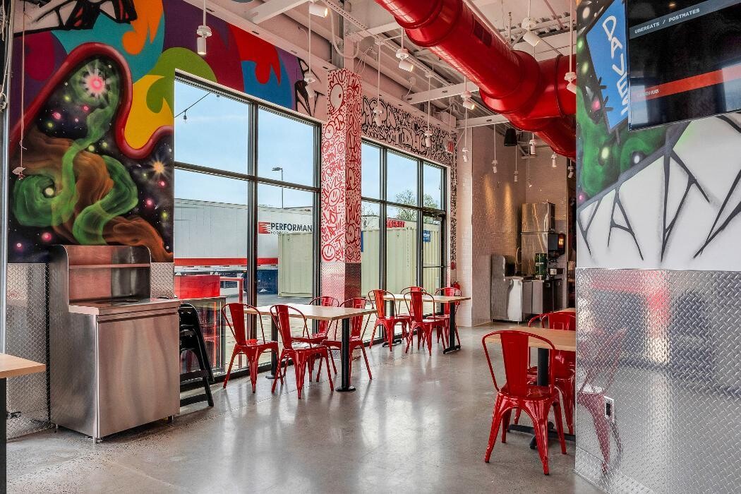 Images Dave's Hot Chicken