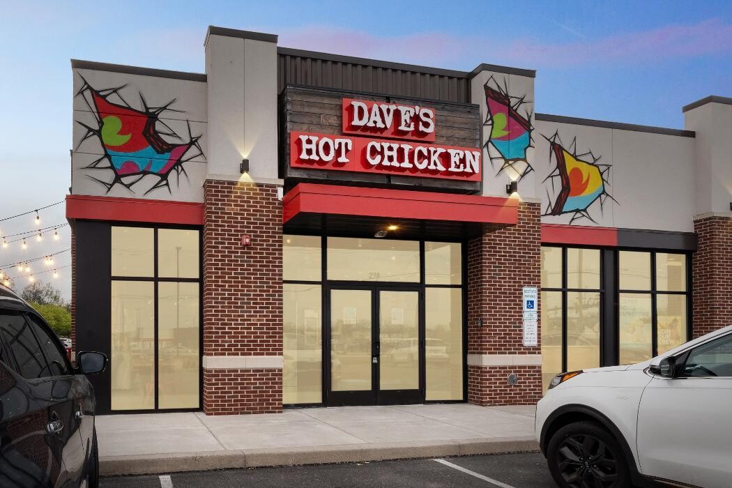 Images Dave's Hot Chicken