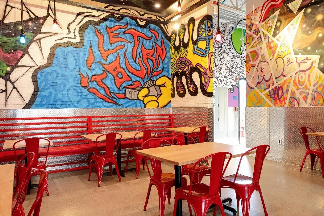 Images Dave's Hot Chicken