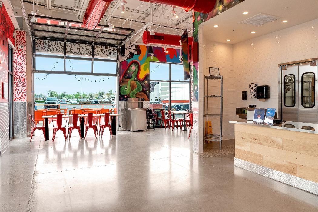 Images Dave's Hot Chicken