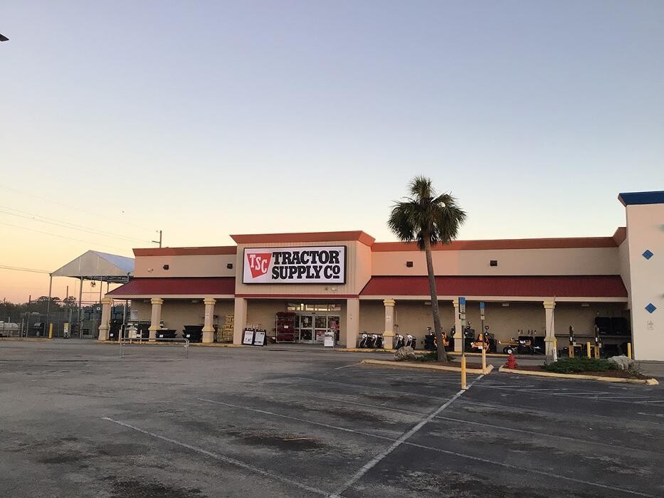 Images Tractor Supply Co.
