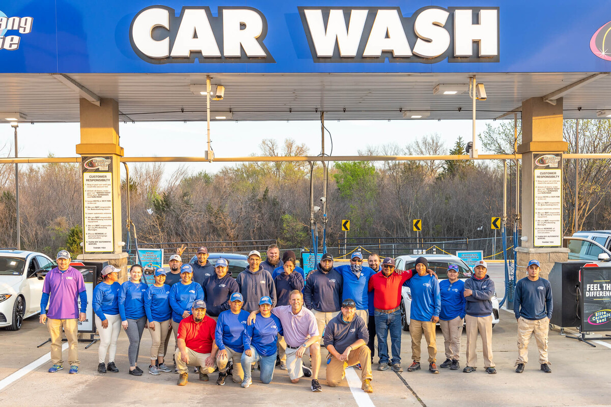Images Mustang Elite Car Wash & Lube Center