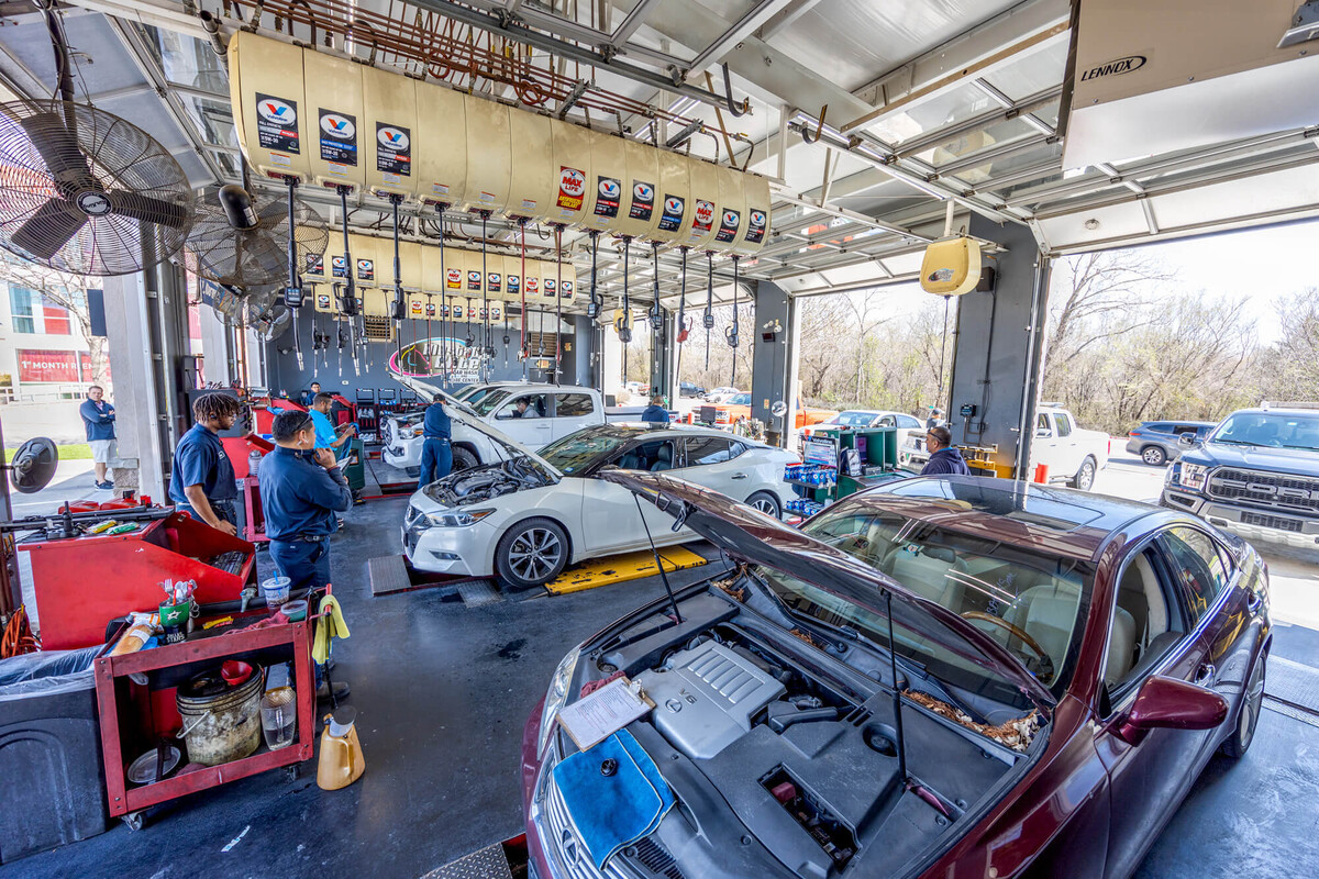 Images Mustang Elite Car Wash & Lube Center
