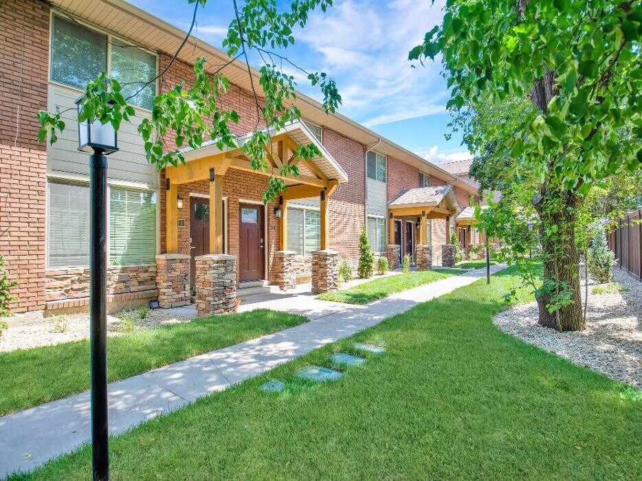 Images Alpine Townhomes