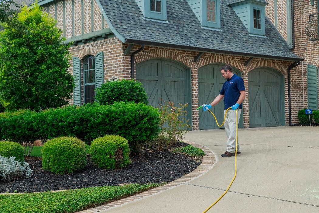Images Berrett Pest Control