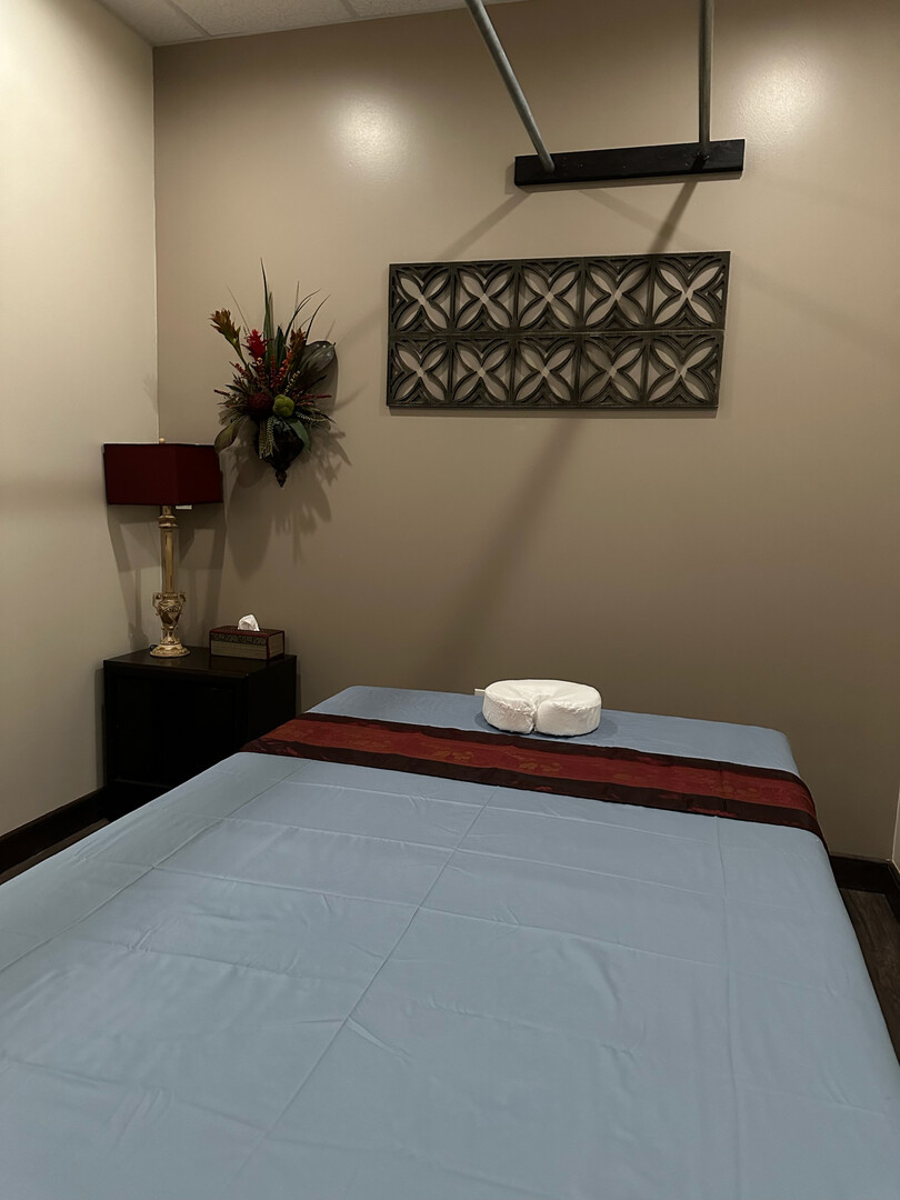 Wellness Thai Massage & Day Spa 3 Logo