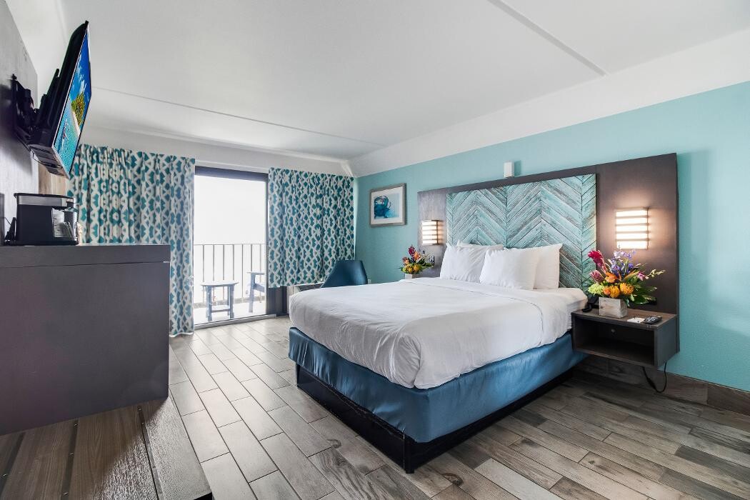 Images Crystal Coast Oceanfront Hotel