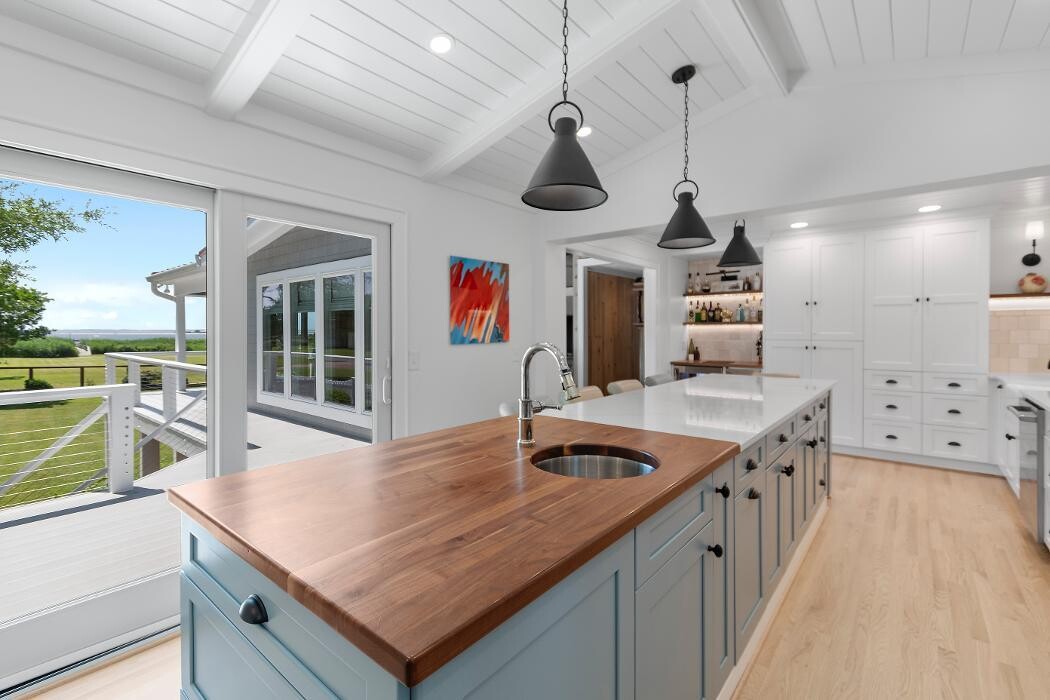 Images Elvira Gilbert, Realtor