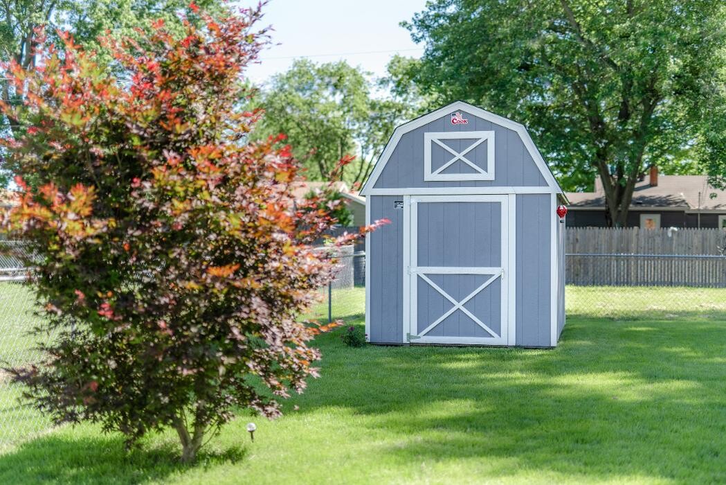 Images Cook Portable Warehouses - Leonard Truck Outfitters