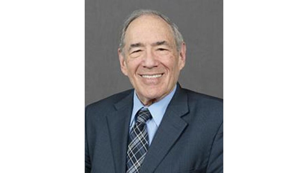 Images Arnold M Markoe, MD, SCD