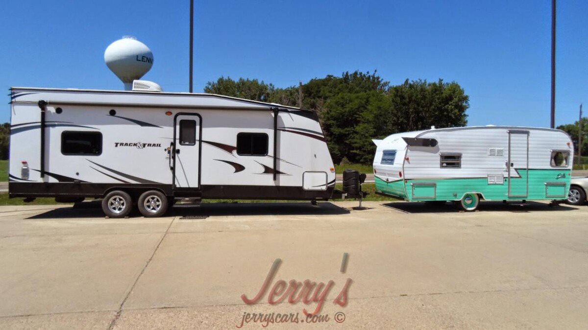 Images Jerry's Auto Sales of Lennox
