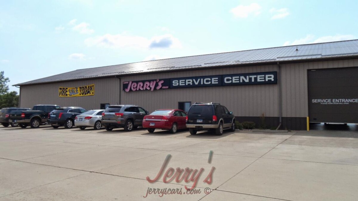 Images Jerry's Auto Sales of Lennox