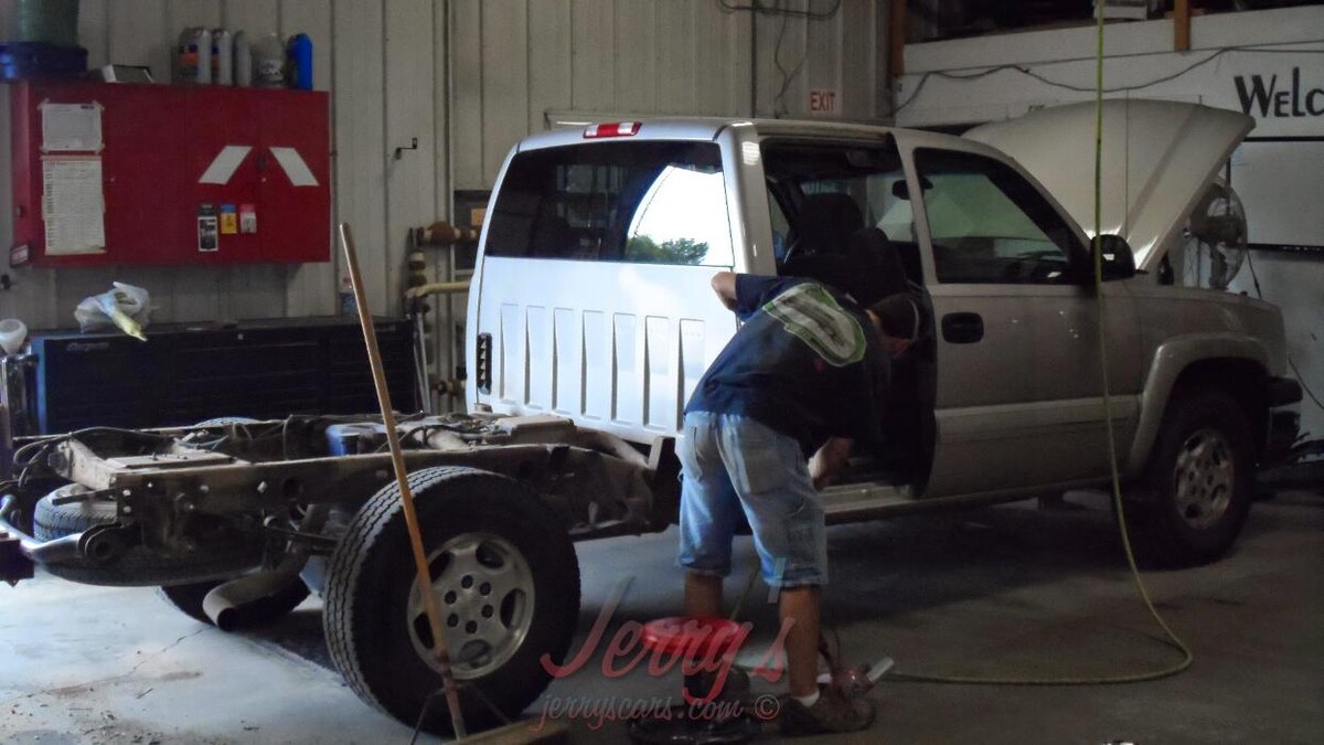 Images Jerry's Auto Sales of Lennox