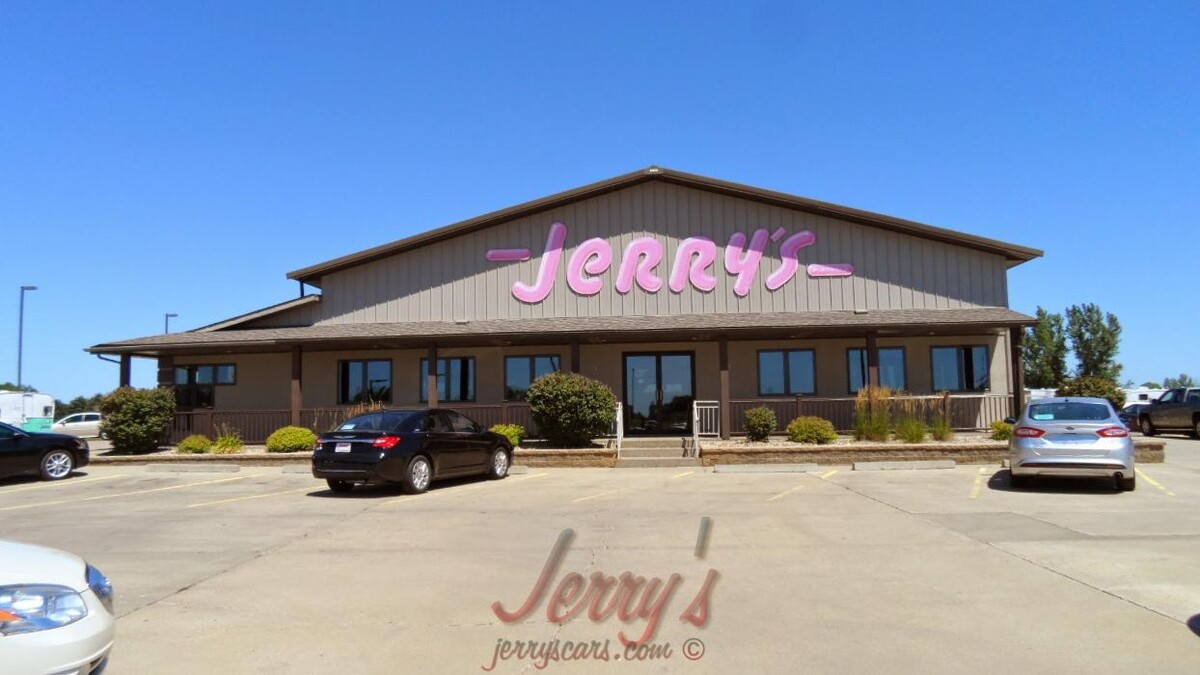Images Jerry's Auto Sales of Lennox