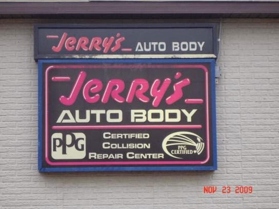Images Jerry's Auto Sales of Lennox