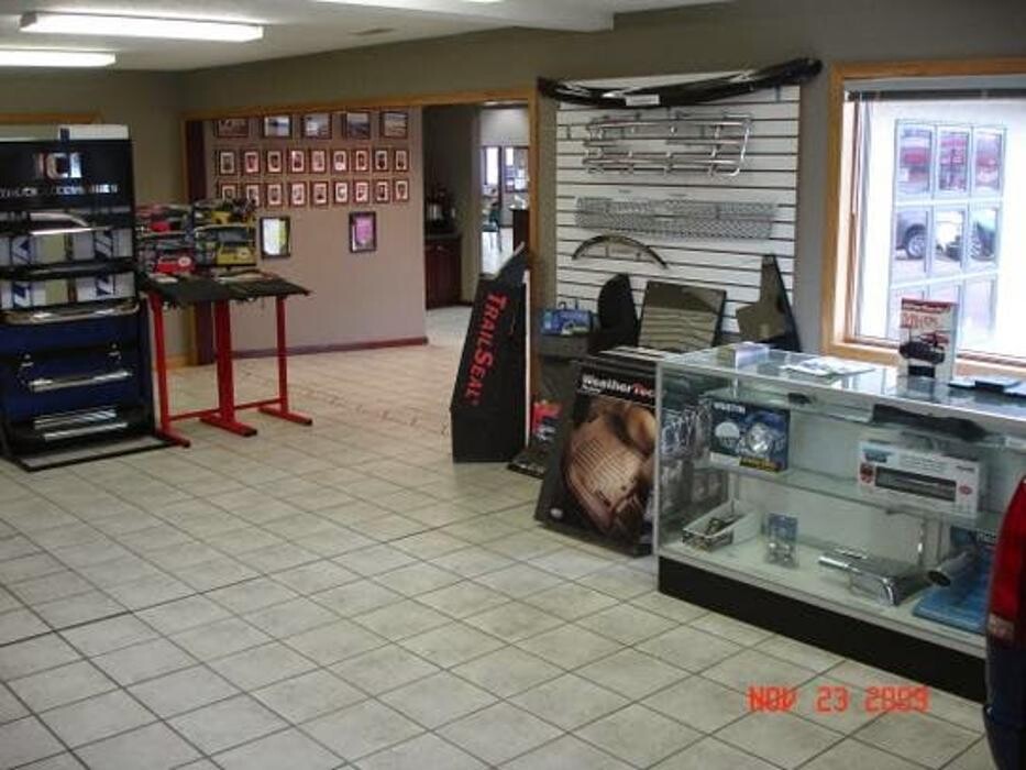 Images Jerry's Auto Sales of Lennox