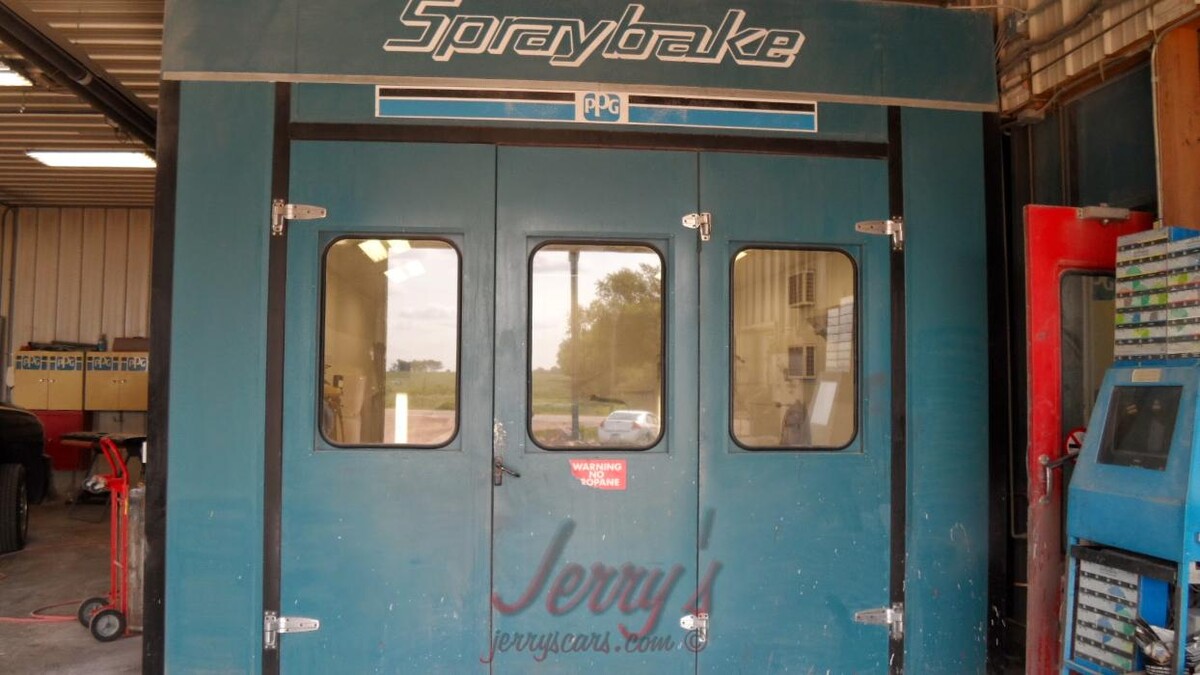 Images Jerry's Auto Sales of Lennox