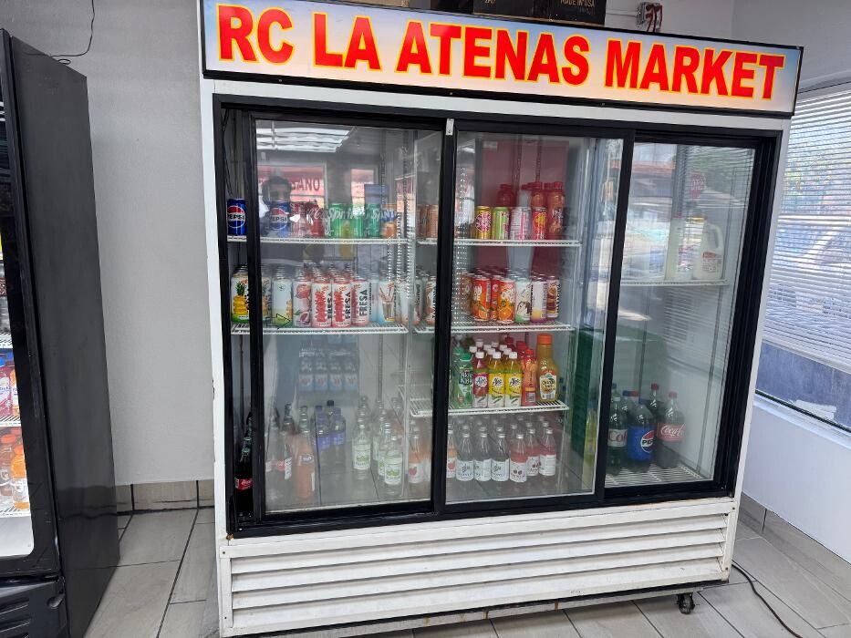 Images RC LA ATENAS MARKET & Smoke Shop