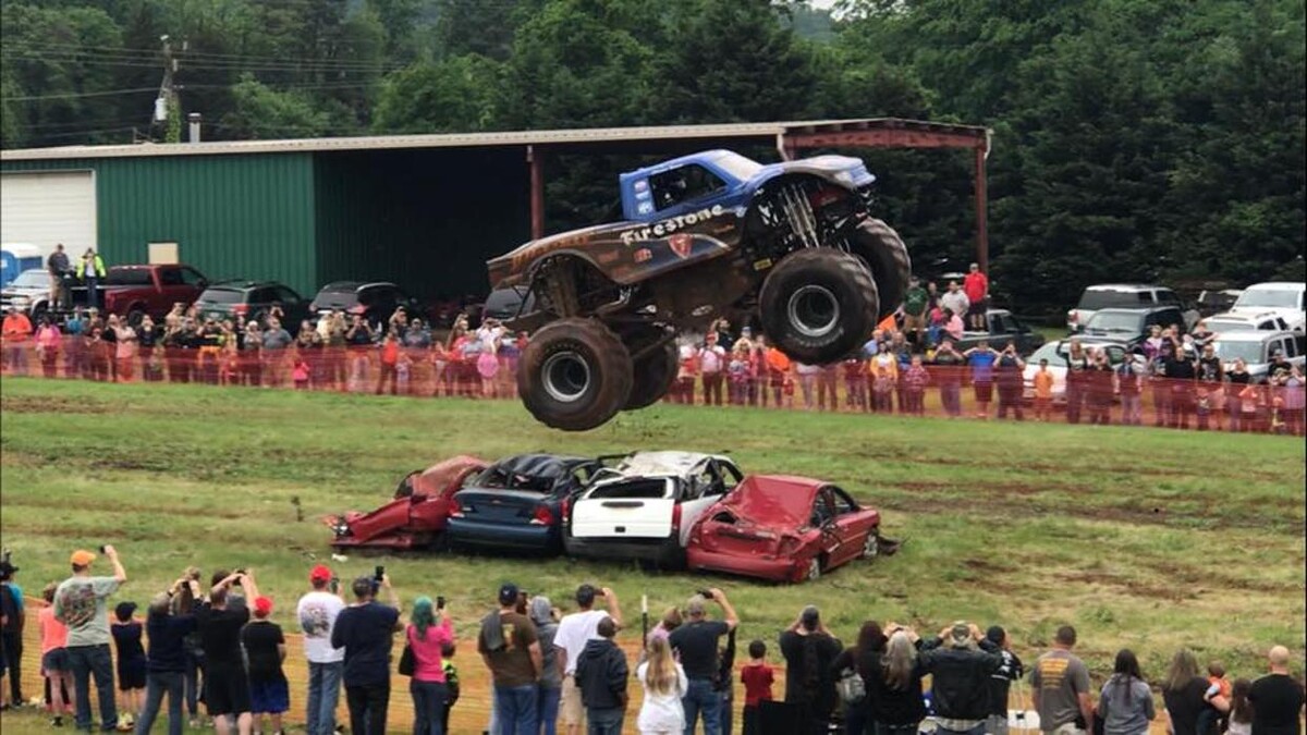 Images University Tire and Auto Centers - Orange