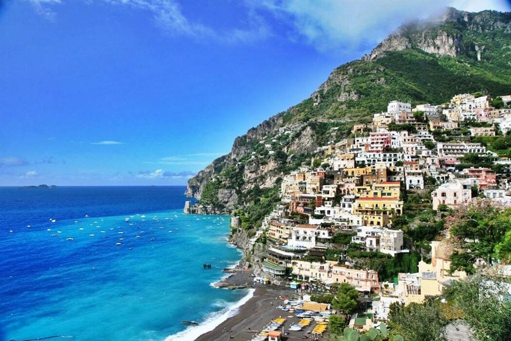 Images Mills-Roy Luxury Travel