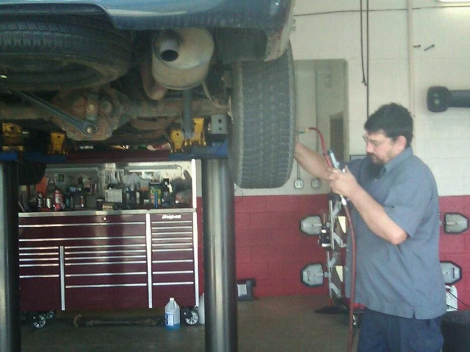Images University Tire and Auto Centers - Pantops