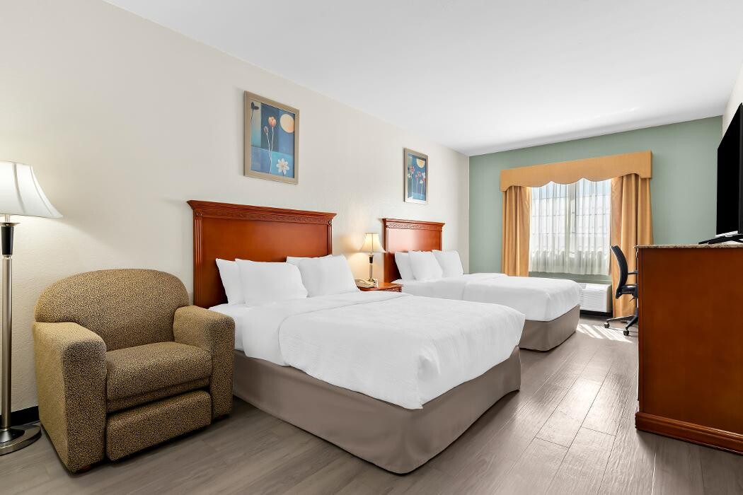 Images Quality Inn & Suites McAlester on Hwy 69