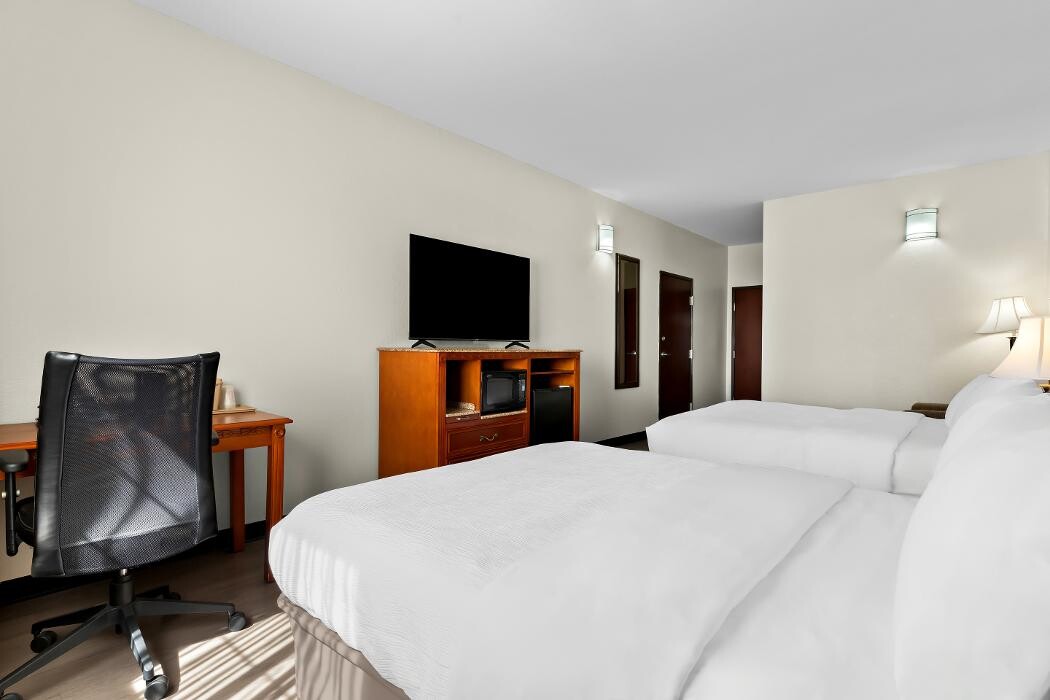 Images Quality Inn & Suites McAlester on Hwy 69