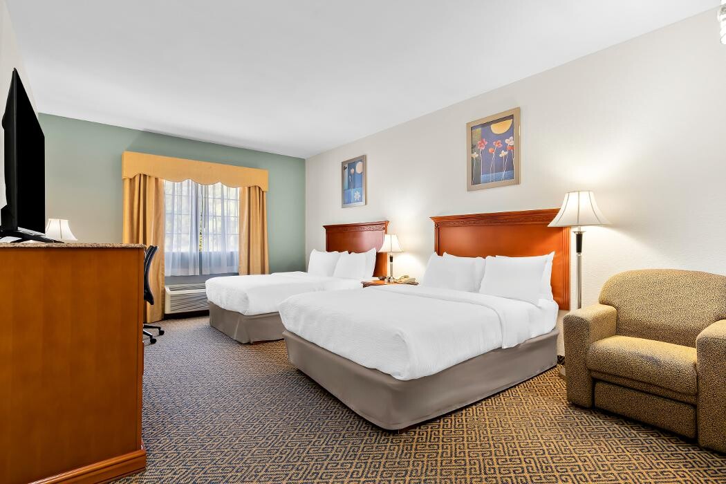 Images Quality Inn & Suites McAlester on Hwy 69