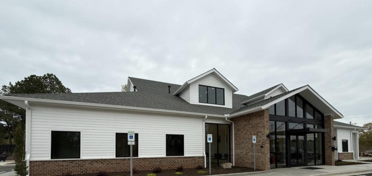 Images Oasis Animal Hospital & Emergency Center