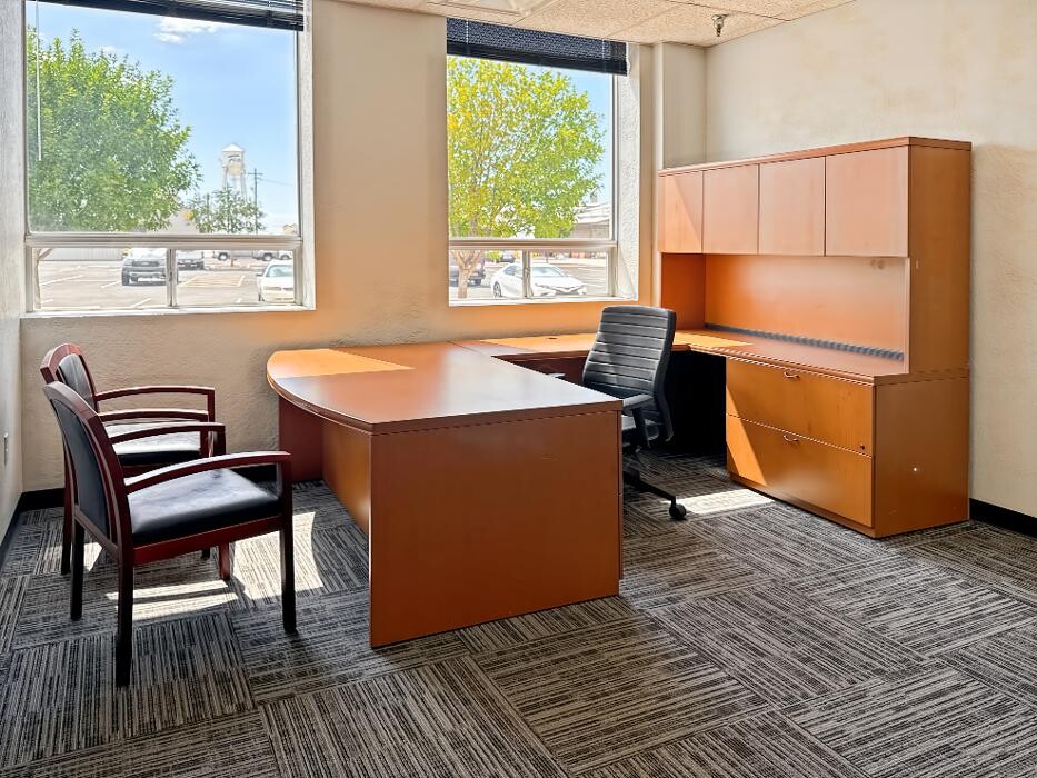 Images Regus Flite Center