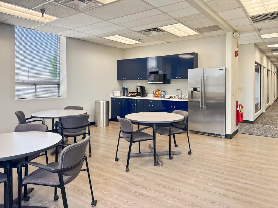Images Regus Flite Center
