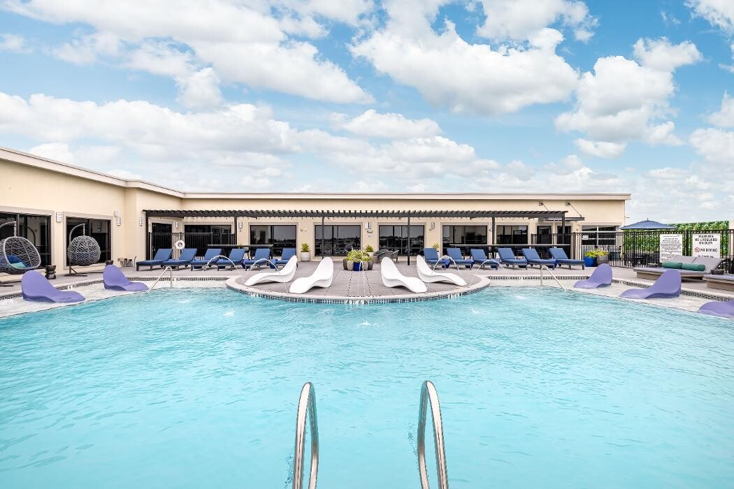 Images Alleia Watters Creek Apartments
