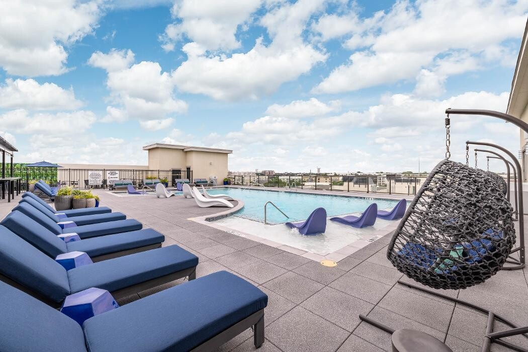 Images Alleia Watters Creek Apartments