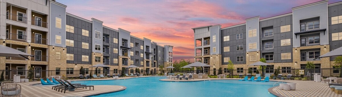 Images Sire Kingwood Apartments