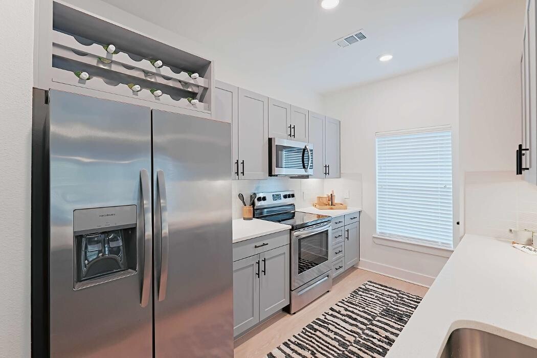 Images Sire Kingwood Apartments