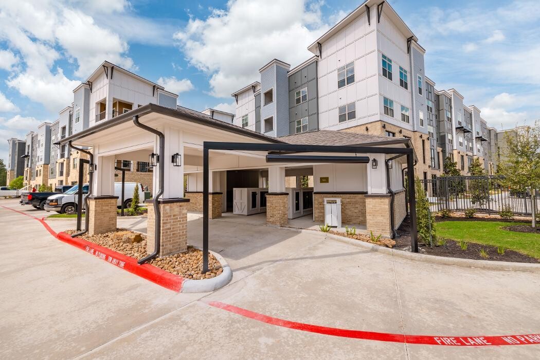 Images Sire Kingwood Apartments