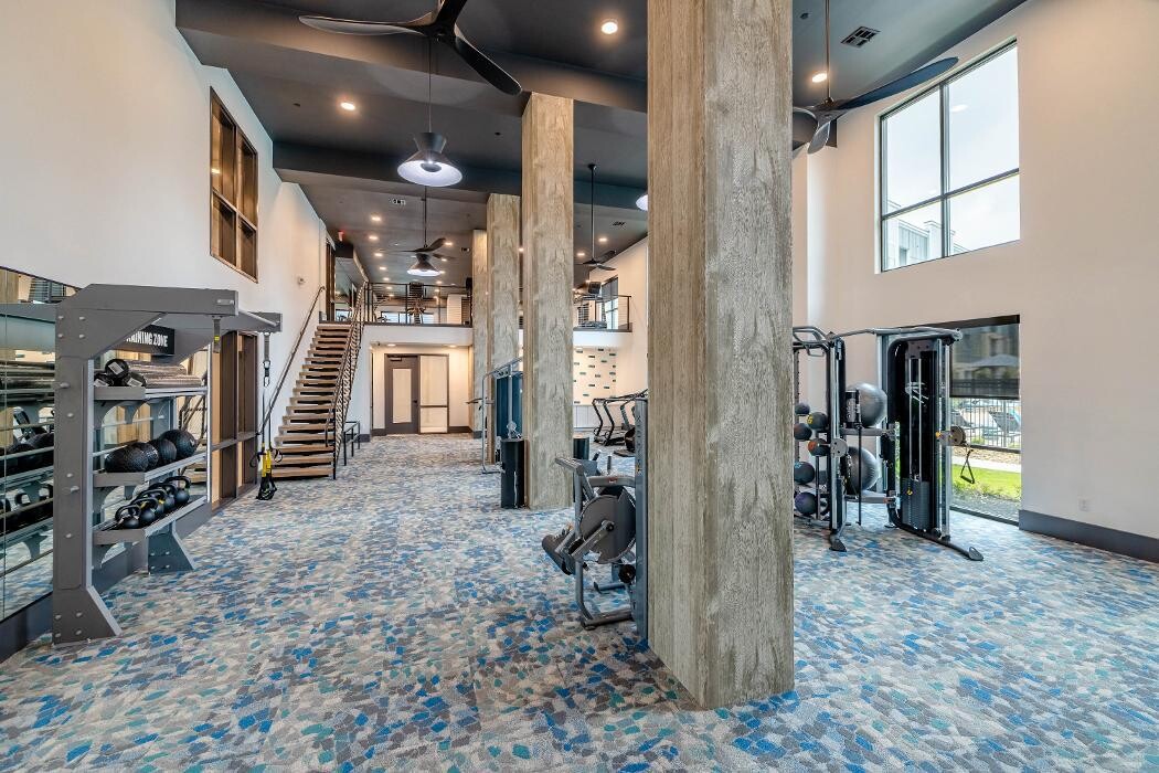 Images Sire Kingwood Apartments