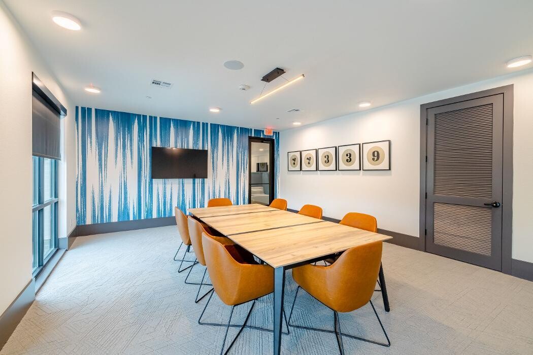 Images Sire Kingwood Apartments