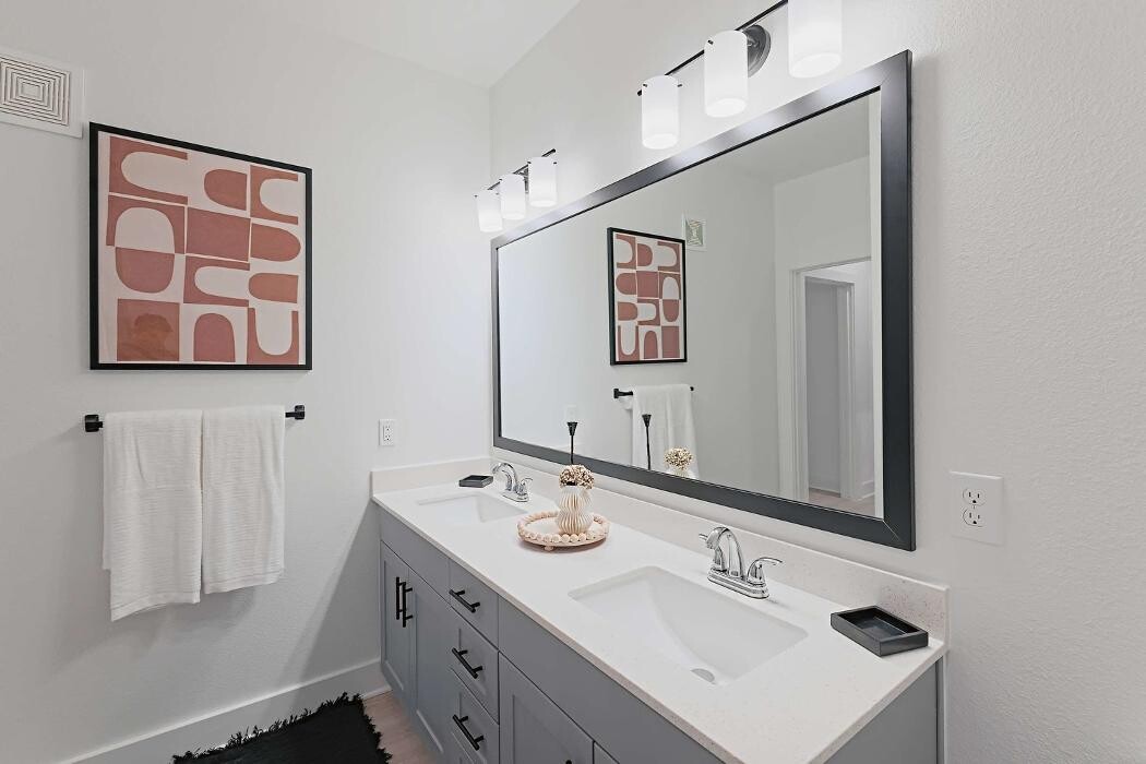 Images Sire Kingwood Apartments