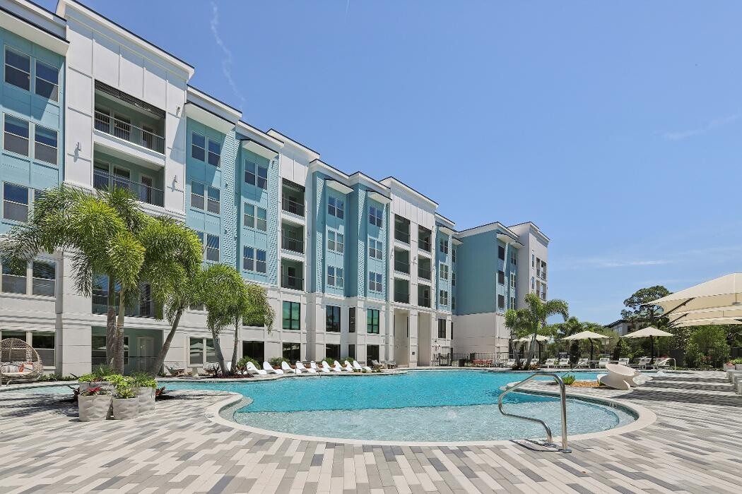 Images Brea Lakewood Ranch Apartments