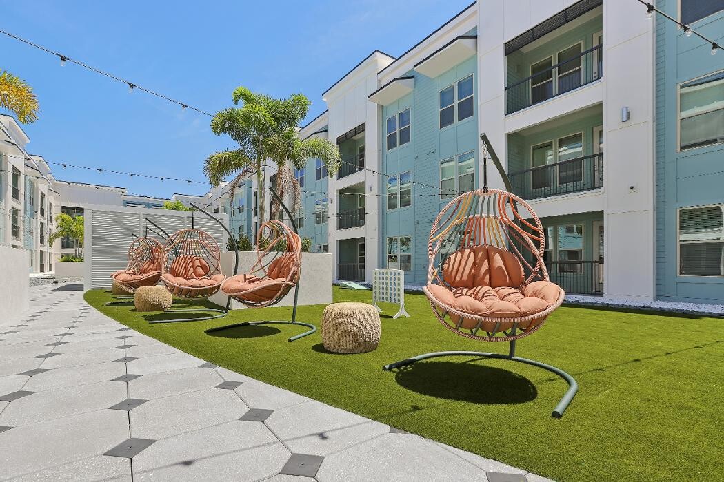 Images Brea Lakewood Ranch Apartments