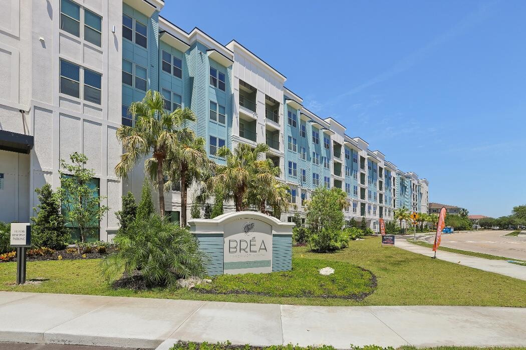 Images Brea Lakewood Ranch Apartments